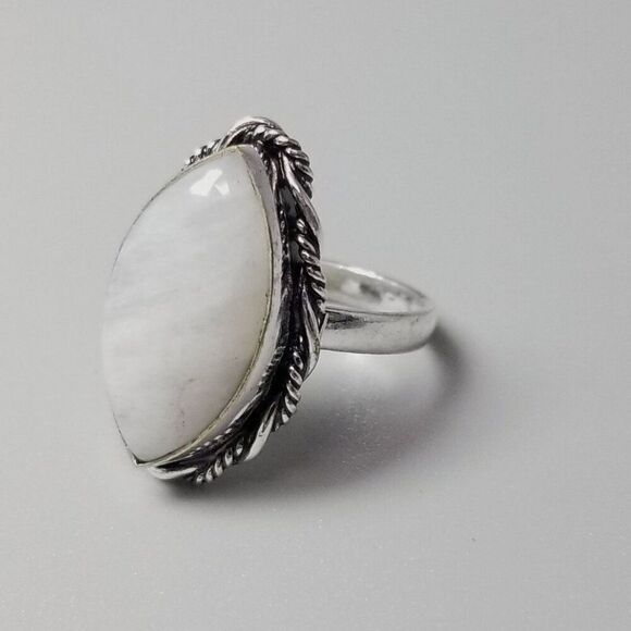 Vintage Marquise Shape White Cabochon Stone Bezel Set Silver Tone Ring, Size 6.5 - Picture 3 of 9